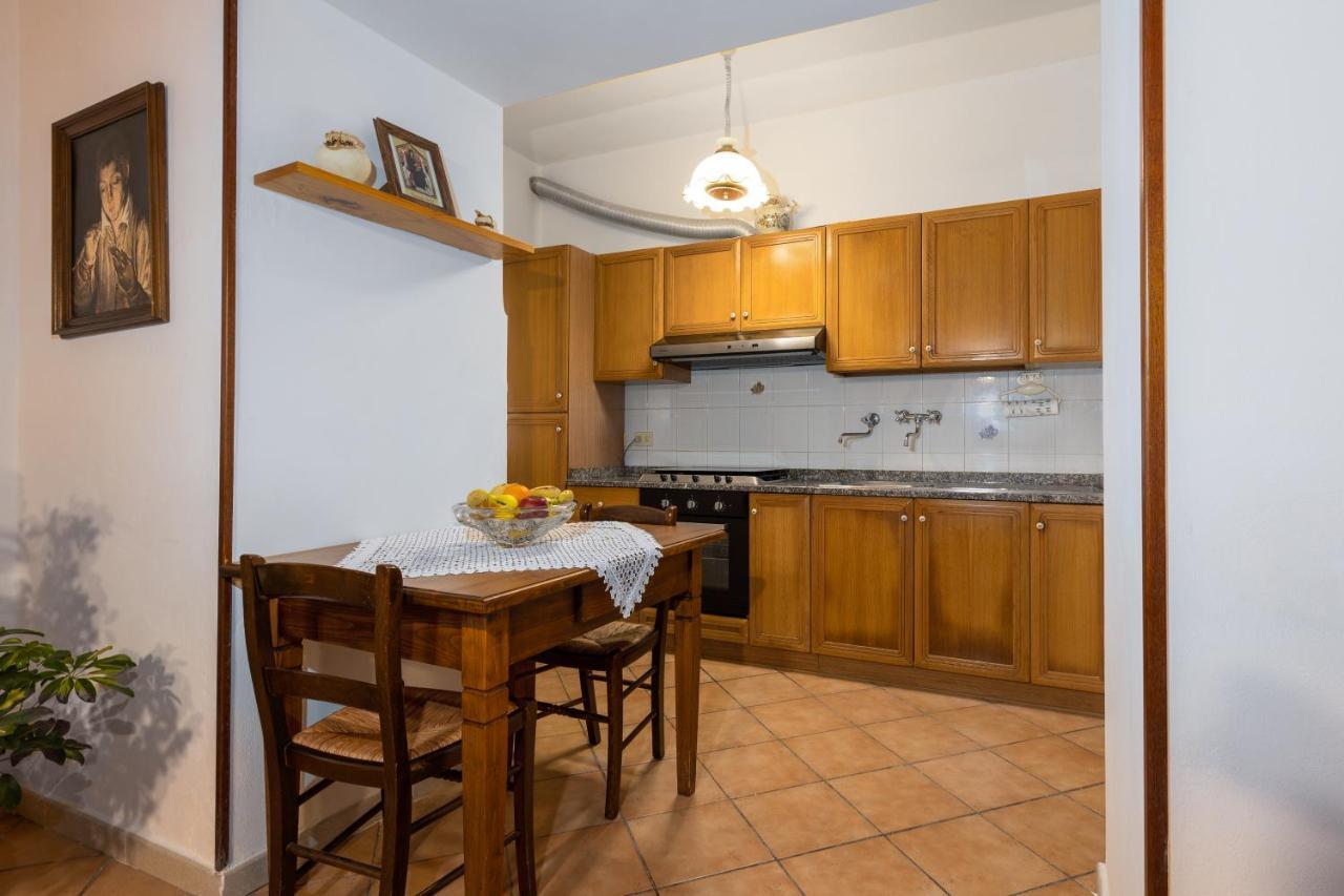 Enchanting Flat With Patio In Abbadia A Isola Monteriggioni Luaran gambar