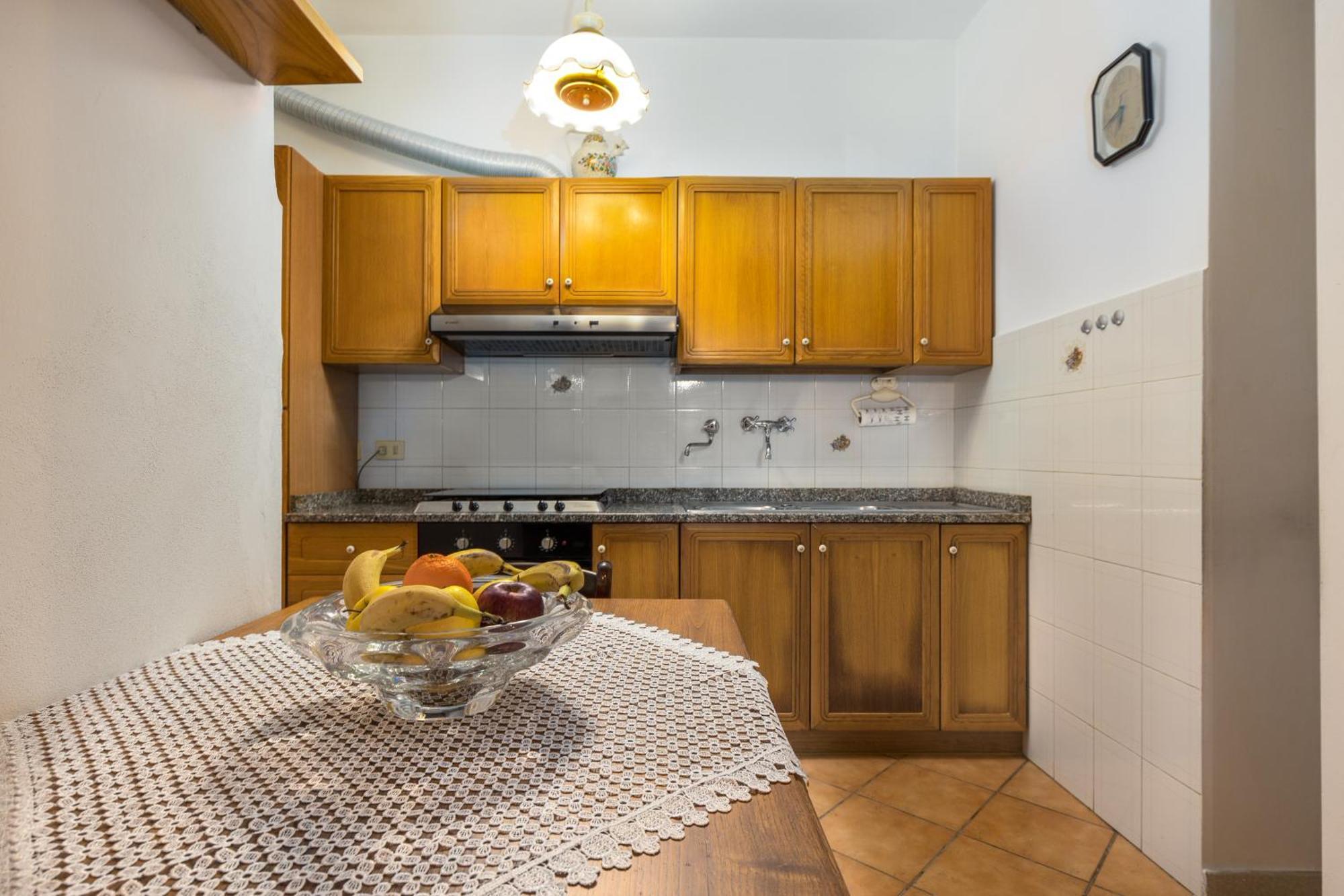 Enchanting Flat With Patio In Abbadia A Isola Monteriggioni Luaran gambar
